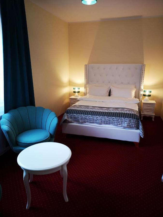 לגניצה Hotel I Restauracja Admiral מראה חיצוני תמונה